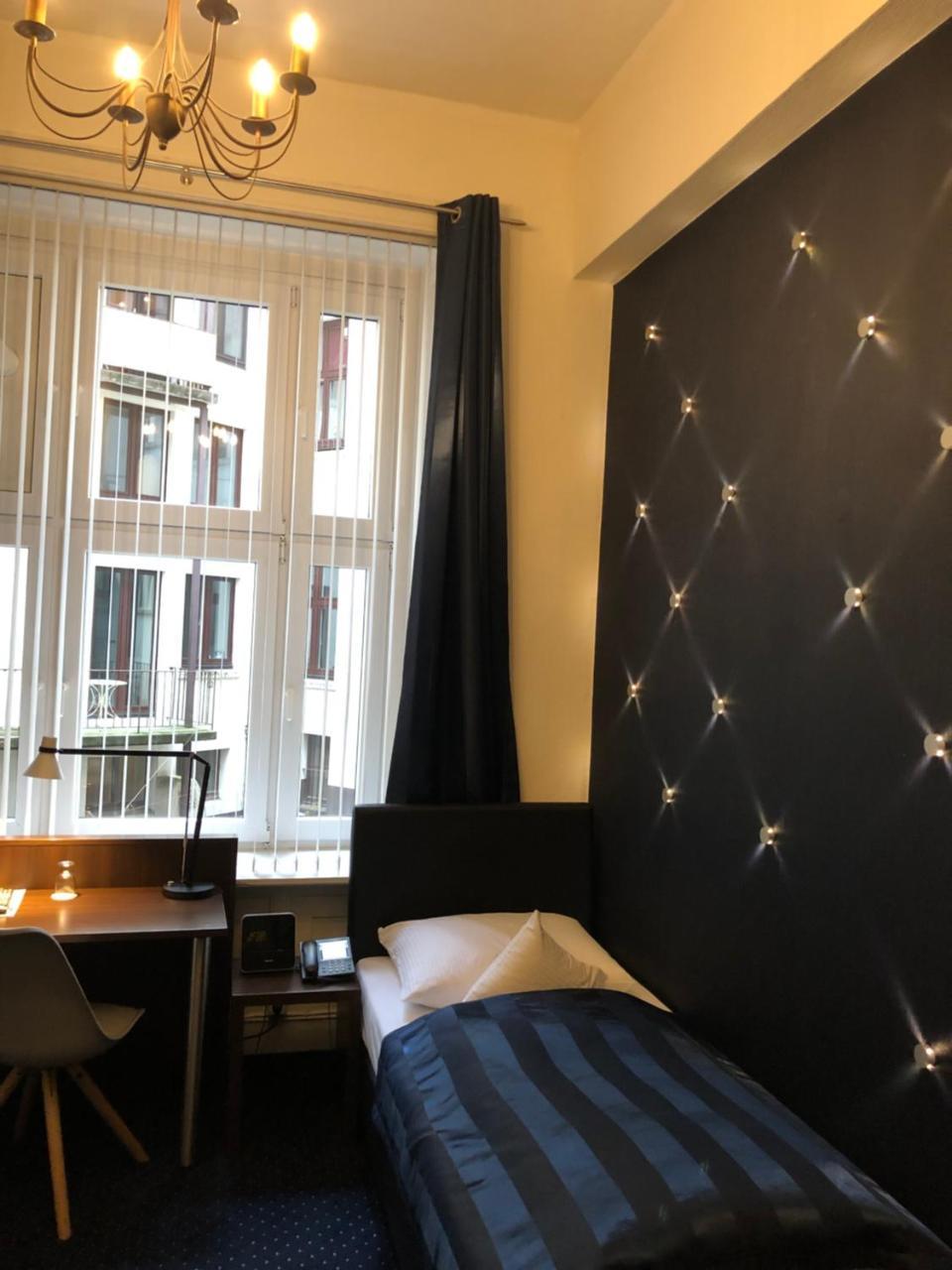 המבורג Hotel Wagner Im Dammtorpalais מראה חיצוני תמונה